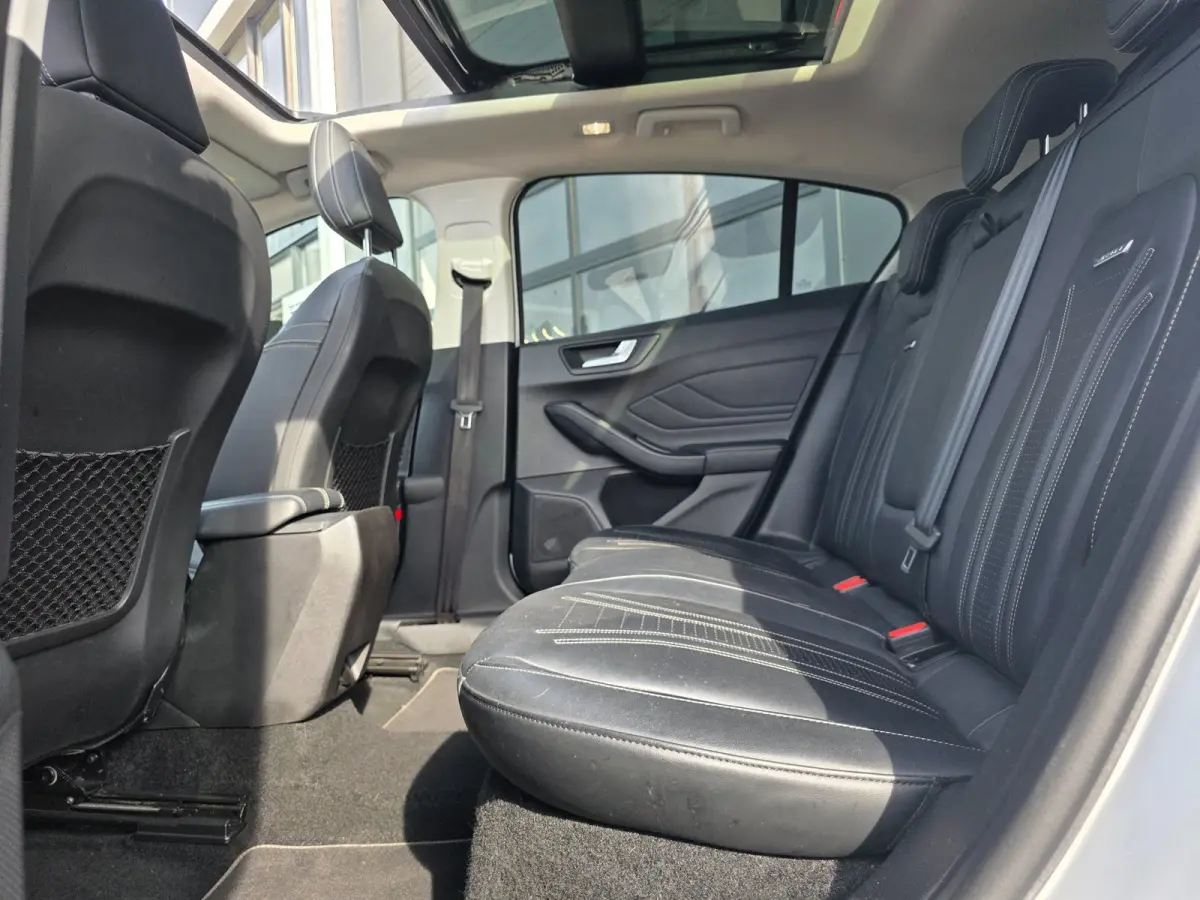 1.5 EcoBoost Vignale | PANO | LEDER | TREKHAAK | HEAD UP