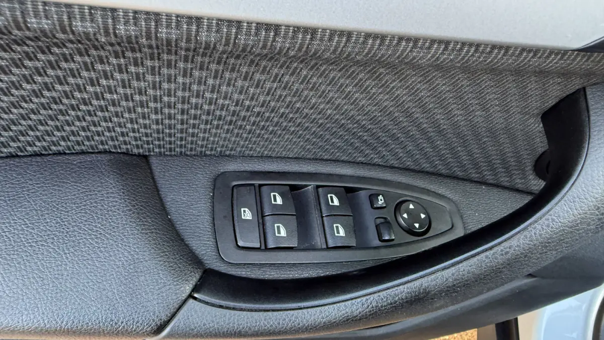 sDrive18i