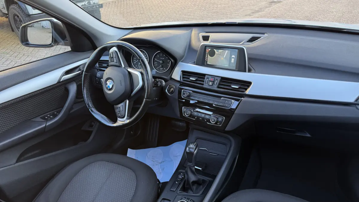 sDrive18i