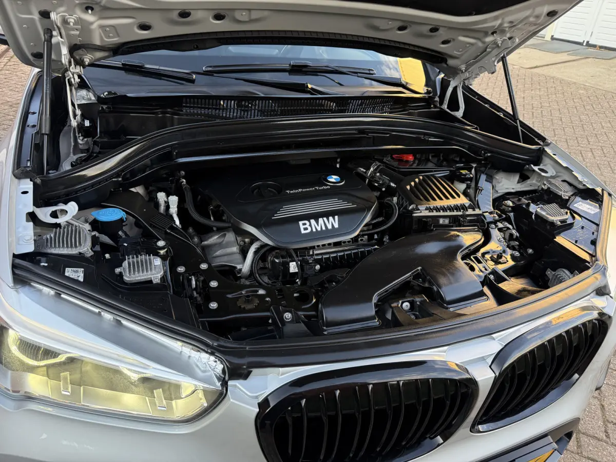 sDrive18i