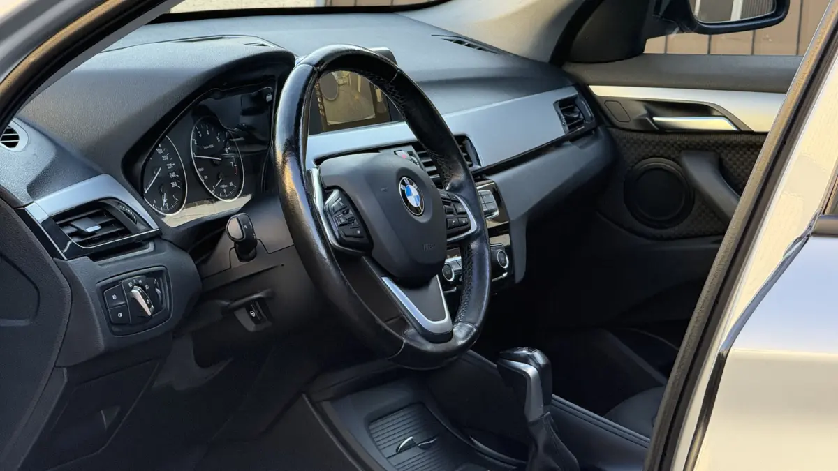 sDrive18i
