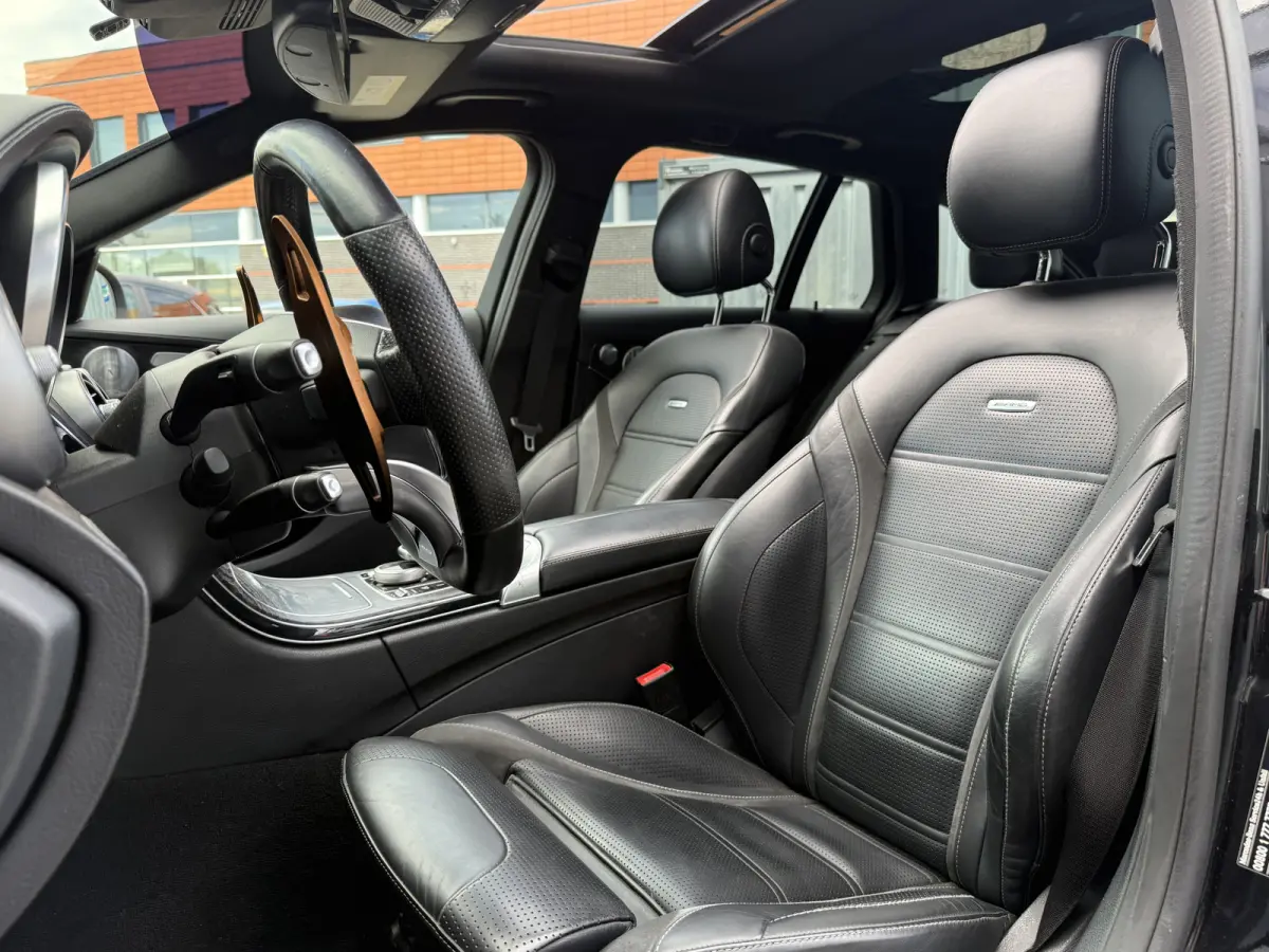 63-AMG BWJ 2017 | 476 PK | BURMESTER | PANO | ADAPT. CRUISE | AUTO PILOT | MULTIBEAM | HUD | MEMORY | DODE HOEK | VOL LEDER | CAM. | SPORTUITLAAT | VERLAAGD | STOELVERW. |