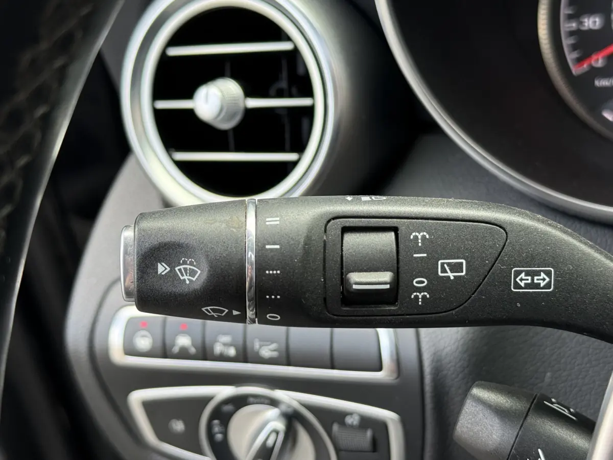 63-AMG BWJ 2017 | 476 PK | BURMESTER | PANO | ADAPT. CRUISE | AUTO PILOT | MULTIBEAM | HUD | MEMORY | DODE HOEK | VOL LEDER | CAM. | SPORTUITLAAT | VERLAAGD | STOELVERW. |
