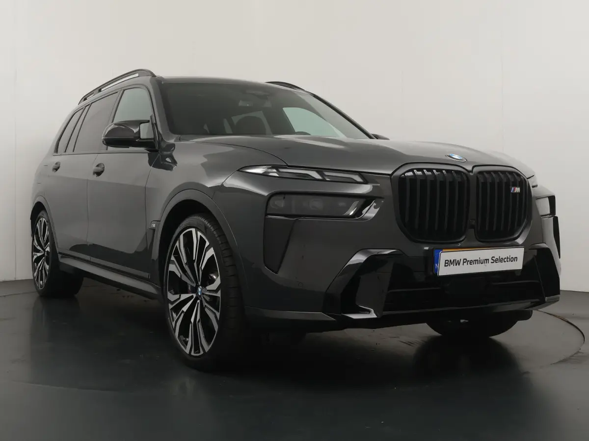 M60i xDrive M-Sport Pro | Skylounge | Head-Up | Adaptive Cruise | Bowers & Wilkens | Stoelventilatie & Verwarming | Trekhaak | Massage | Comfort Access | Zonnescherm achter |