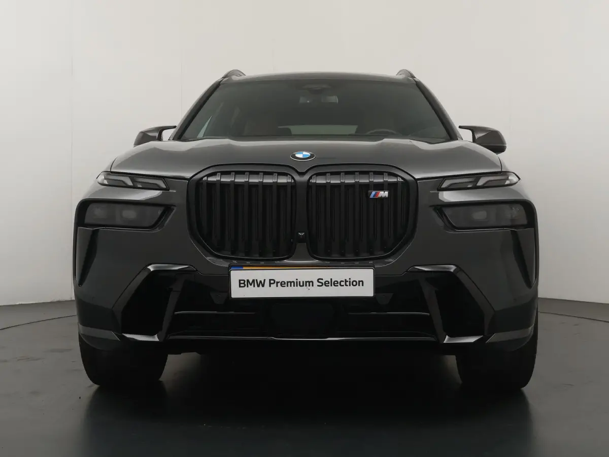 M60i xDrive M-Sport Pro | Skylounge | Head-Up | Adaptive Cruise | Bowers & Wilkens | Stoelventilatie & Verwarming | Trekhaak | Massage | Comfort Access | Zonnescherm achter |