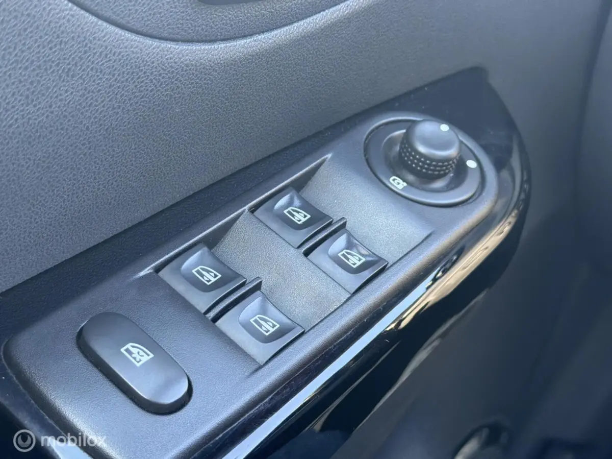 Captur TCe | |
