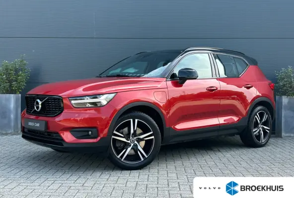 1.5 T4 R-Design Expression | Camera | Trekhaak | Apple Carplay | Keyless |