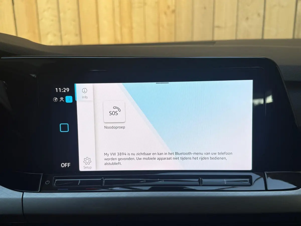1.0 TSI Life Achteruitrijcamera | Apple CarPlay/Android Auto | Adaptieve cruise control | Climate control | LED verlichting | Navigatiesysteem | Parkeersensoren voor en achter
