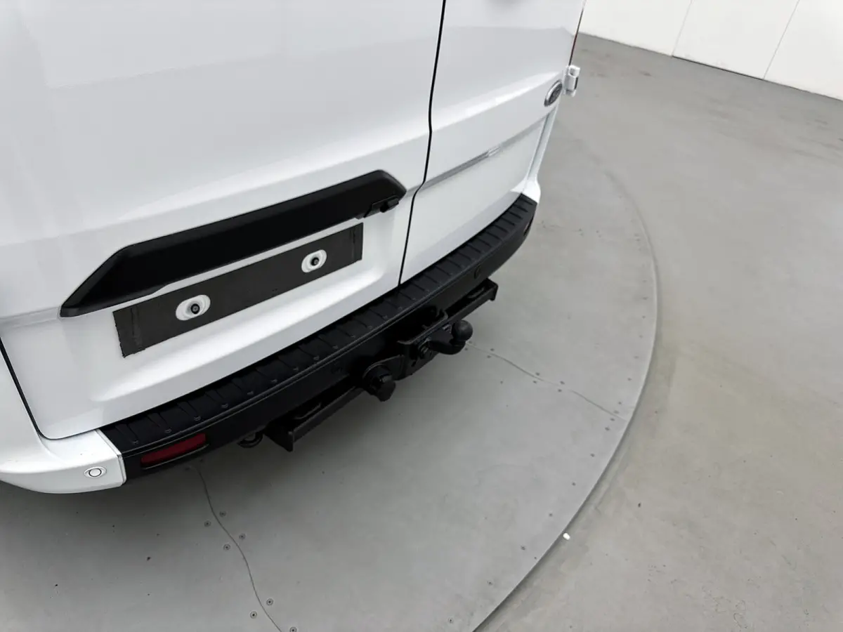 300 2.0 TDCI L2 130pk Automaat Camera Navigatie Trekhaak Cruise control