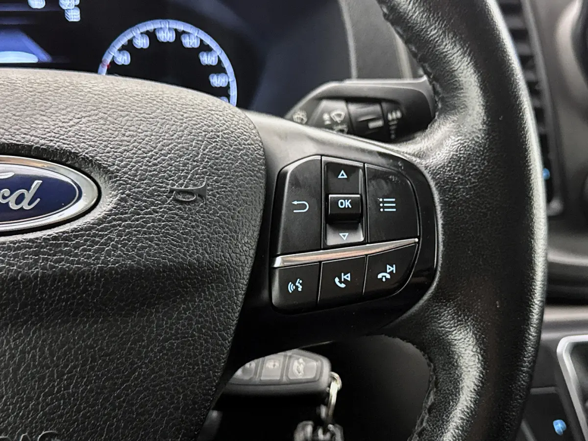 300 2.0 TDCI L2 130pk Automaat Camera Navigatie Trekhaak Cruise control