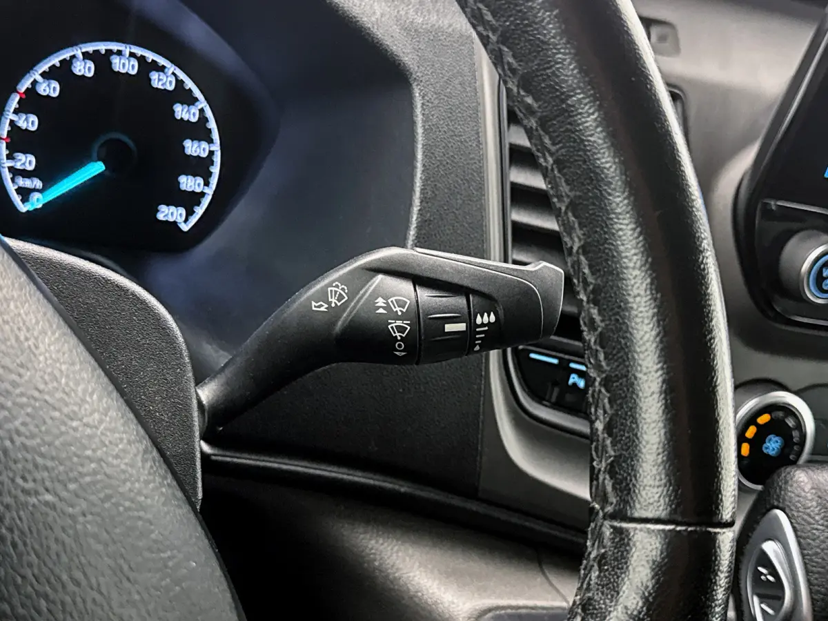 300 2.0 TDCI L2 130pk Automaat Camera Navigatie Trekhaak Cruise control