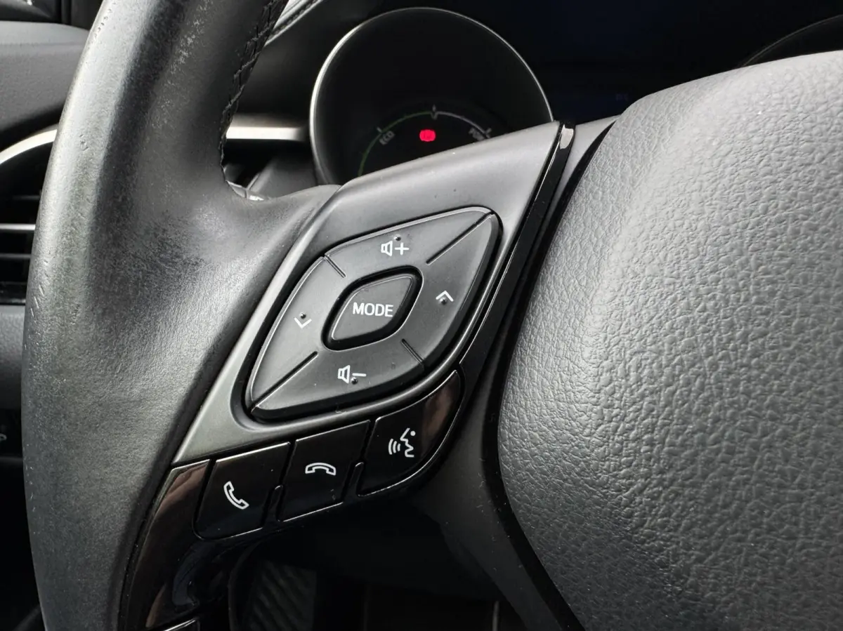 1.8 Hybrid Dynamic|Keyless|Camera|Cruise|Stoelverwarming|