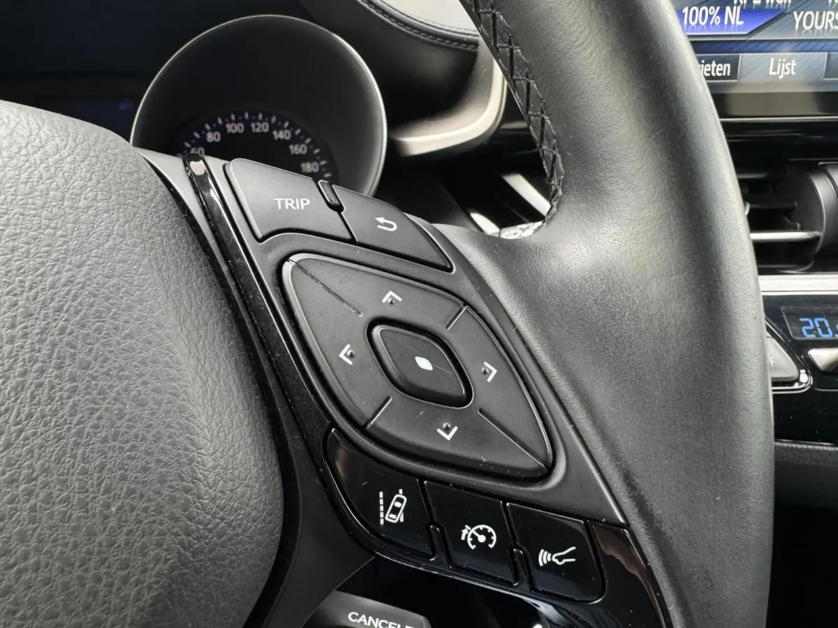 1.8 Hybrid Dynamic|Keyless|Camera|Cruise|Stoelverwarming|