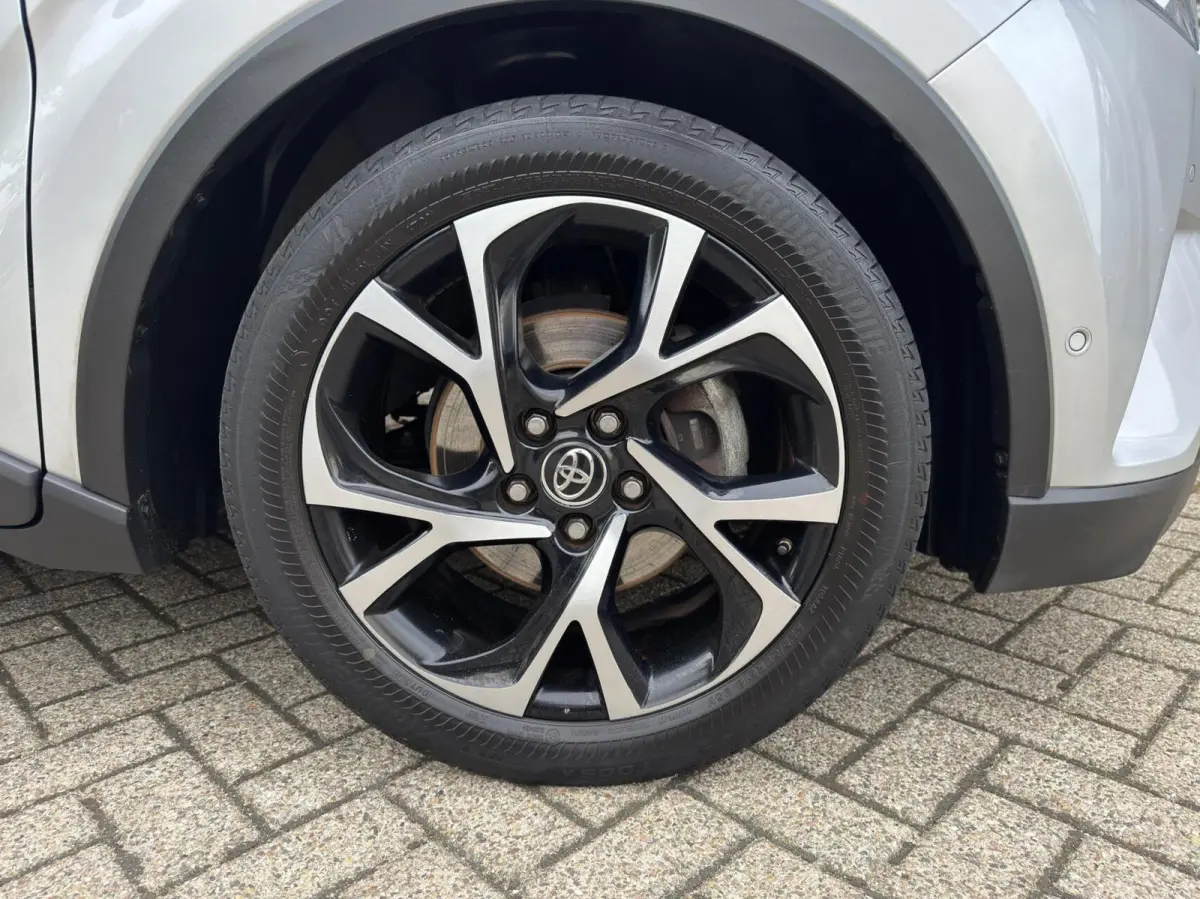 1.8 Hybrid Dynamic|Keyless|Camera|Cruise|Stoelverwarming|
