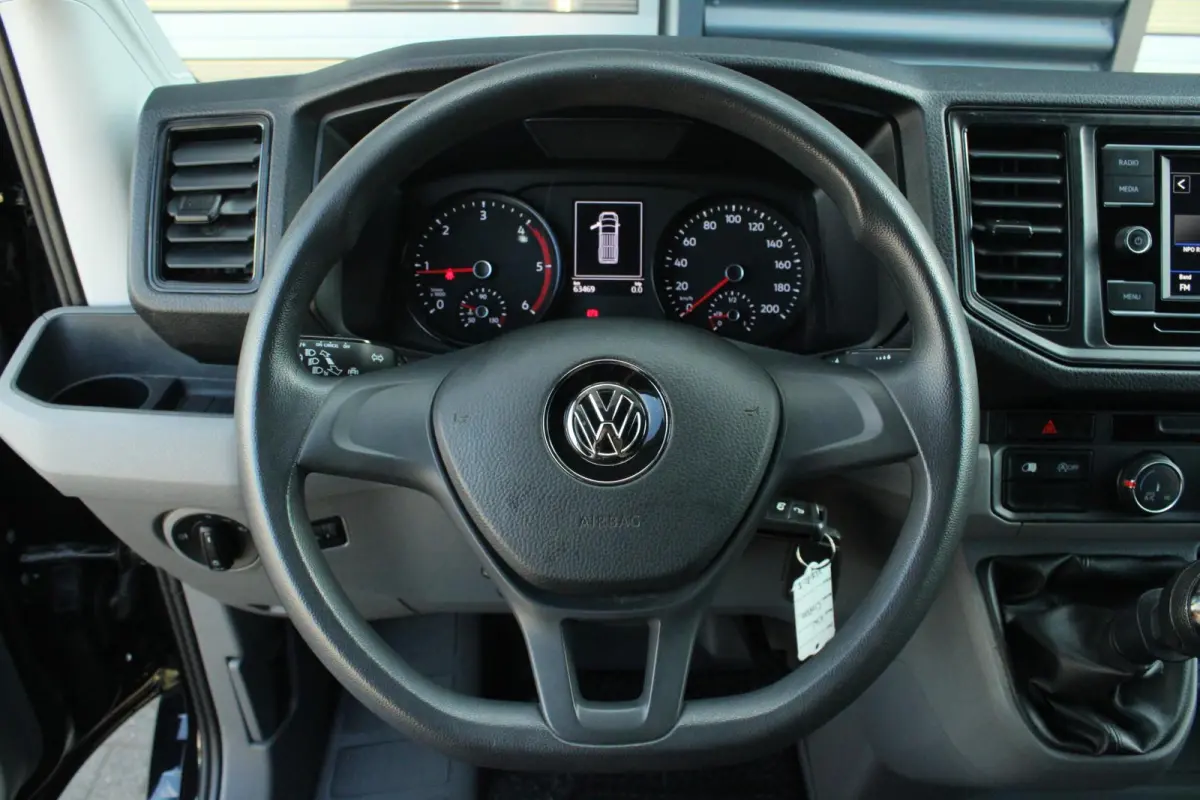 30 2.0 TDI 102pk L3H3 | Achteruitrijcamera | Cruise Control | Comfortstoel | Airco | Apple Carplay