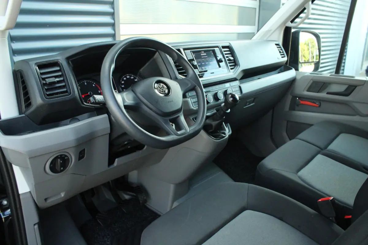 30 2.0 TDI 102pk L3H3 | Achteruitrijcamera | Cruise Control | Comfortstoel | Airco | Apple Carplay