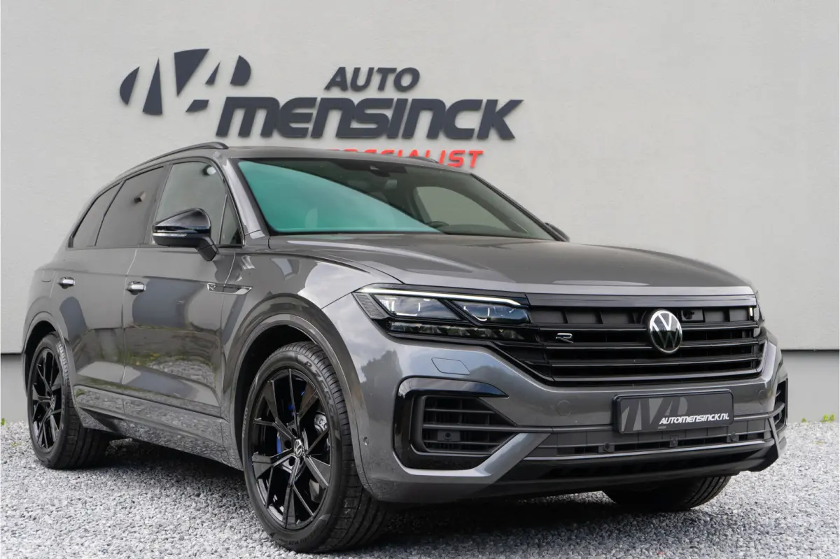 3.0 TSI 4MOTION R / Dynaudio/ Trekhaak/ Panoramadak/ 360 Topview/