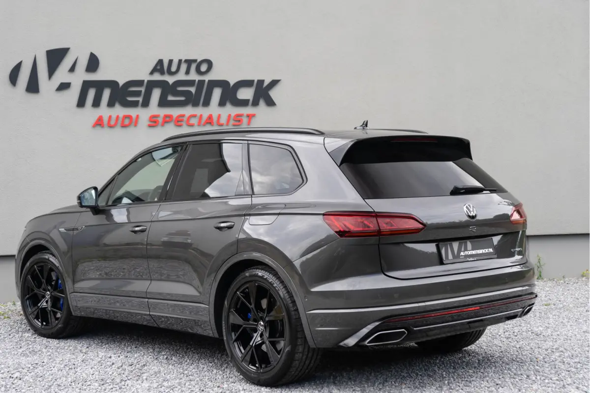 3.0 TSI 4MOTION R / Dynaudio/ Trekhaak/ Panoramadak/ 360 Topview/