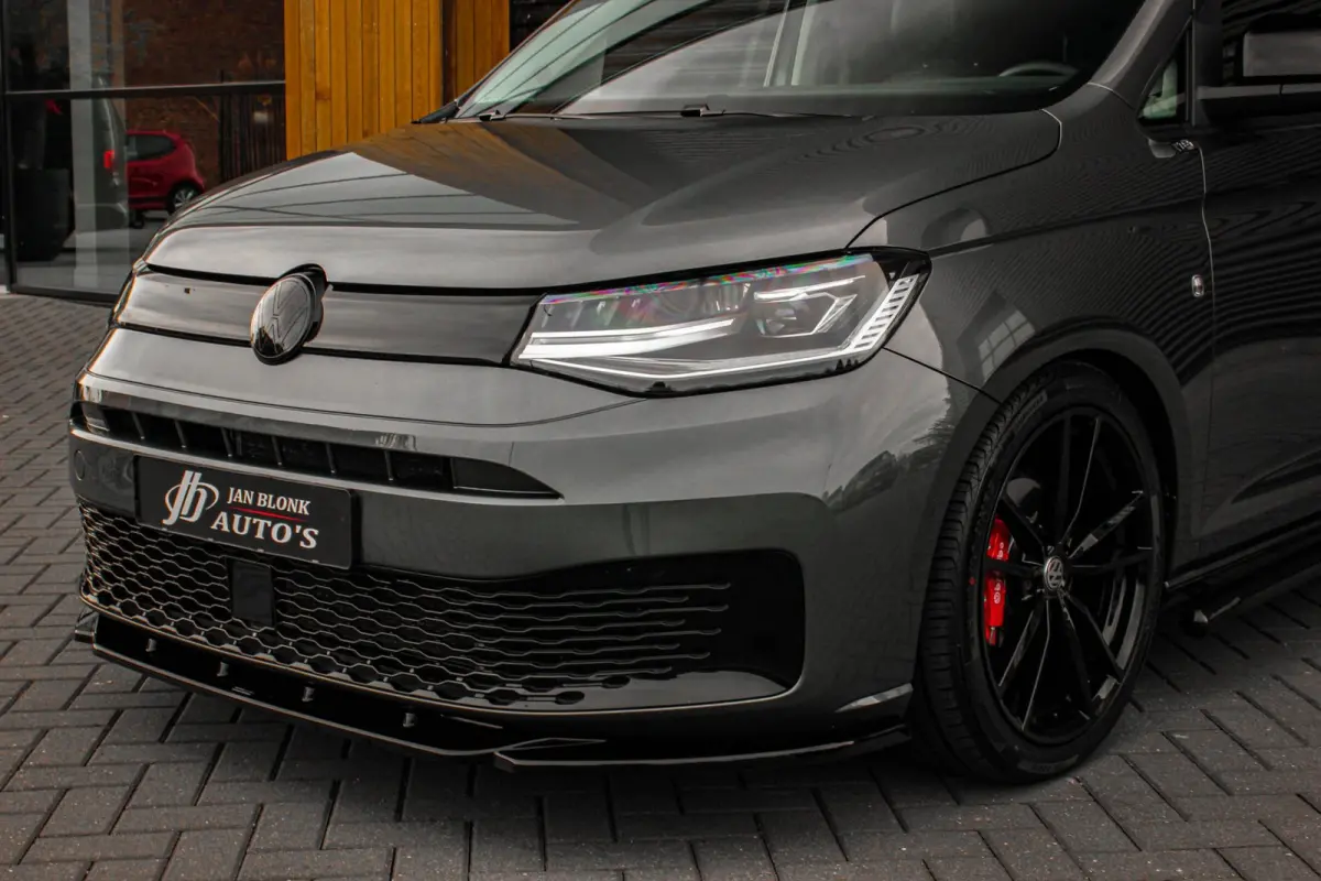 2.0 TDI JB-Edition 199PK / FULL OPTIONS / ACC / APPLE CARPLAY / ACTICE DISPLAY / FRONTLIP / SPOILER / 63DKM