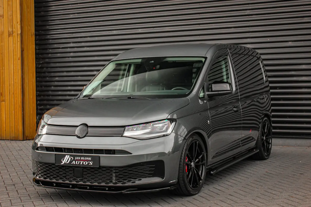 2.0 TDI JB-Edition 199PK / FULL OPTIONS / ACC / APPLE CARPLAY / ACTICE DISPLAY / FRONTLIP / SPOILER / 63DKM