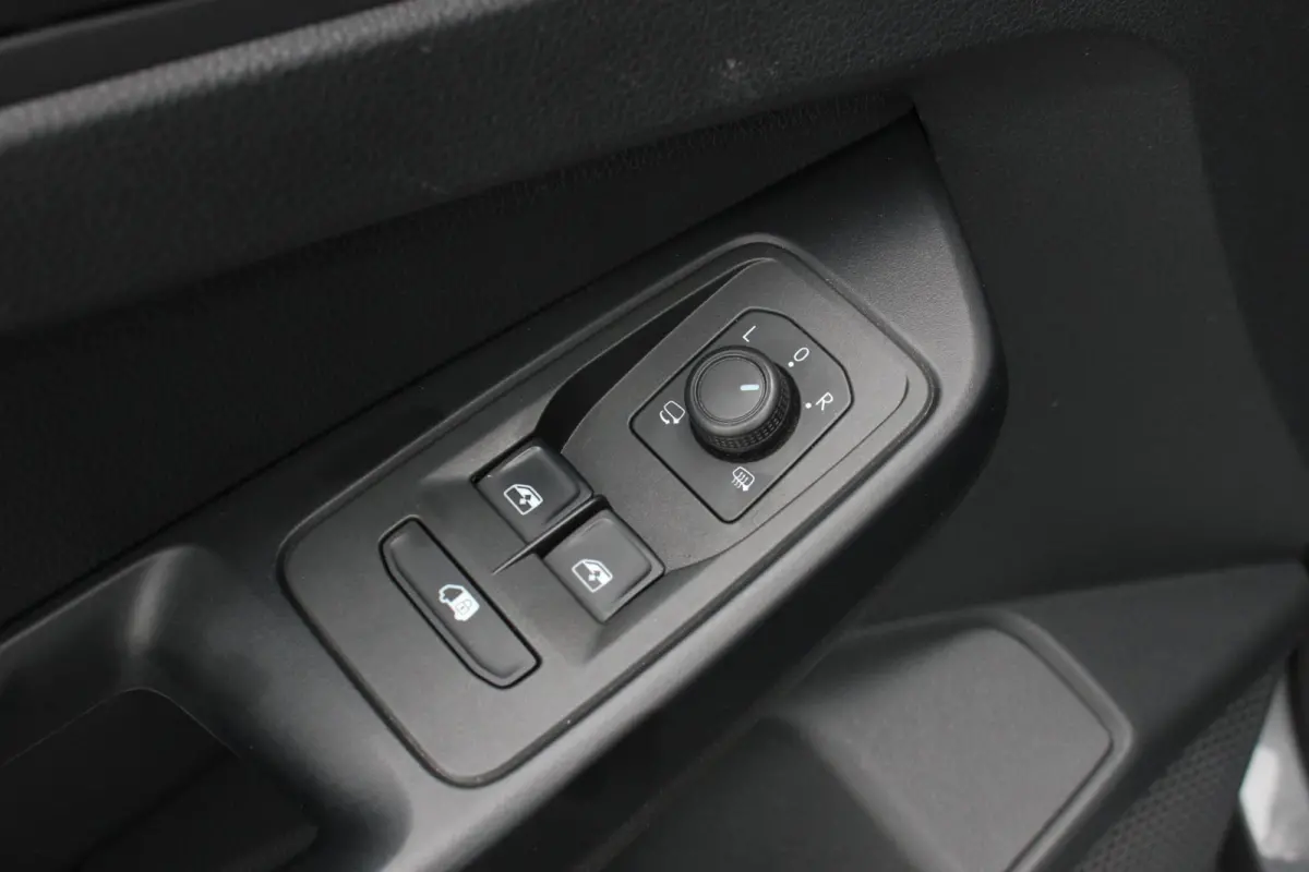 2.0 TDI JB-Edition 199PK / FULL OPTIONS / ACC / APPLE CARPLAY / ACTICE DISPLAY / FRONTLIP / SPOILER / 63DKM