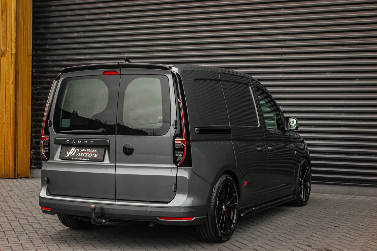 2.0 TDI JB-Edition 199PK / FULL OPTIONS / ACC / APPLE CARPLAY / ACTICE DISPLAY / FRONTLIP / SPOILER / 63DKM
