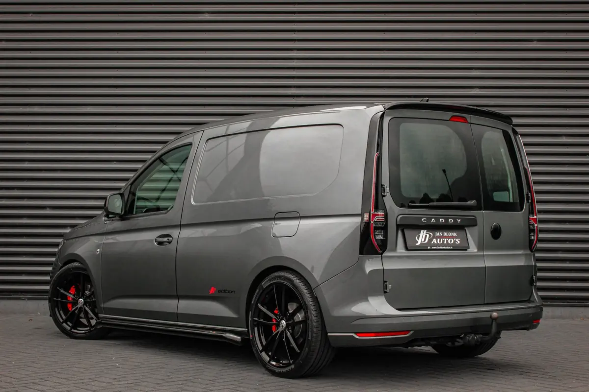 2.0 TDI JB-Edition 199PK / FULL OPTIONS / ACC / APPLE CARPLAY / ACTICE DISPLAY / FRONTLIP / SPOILER / 63DKM