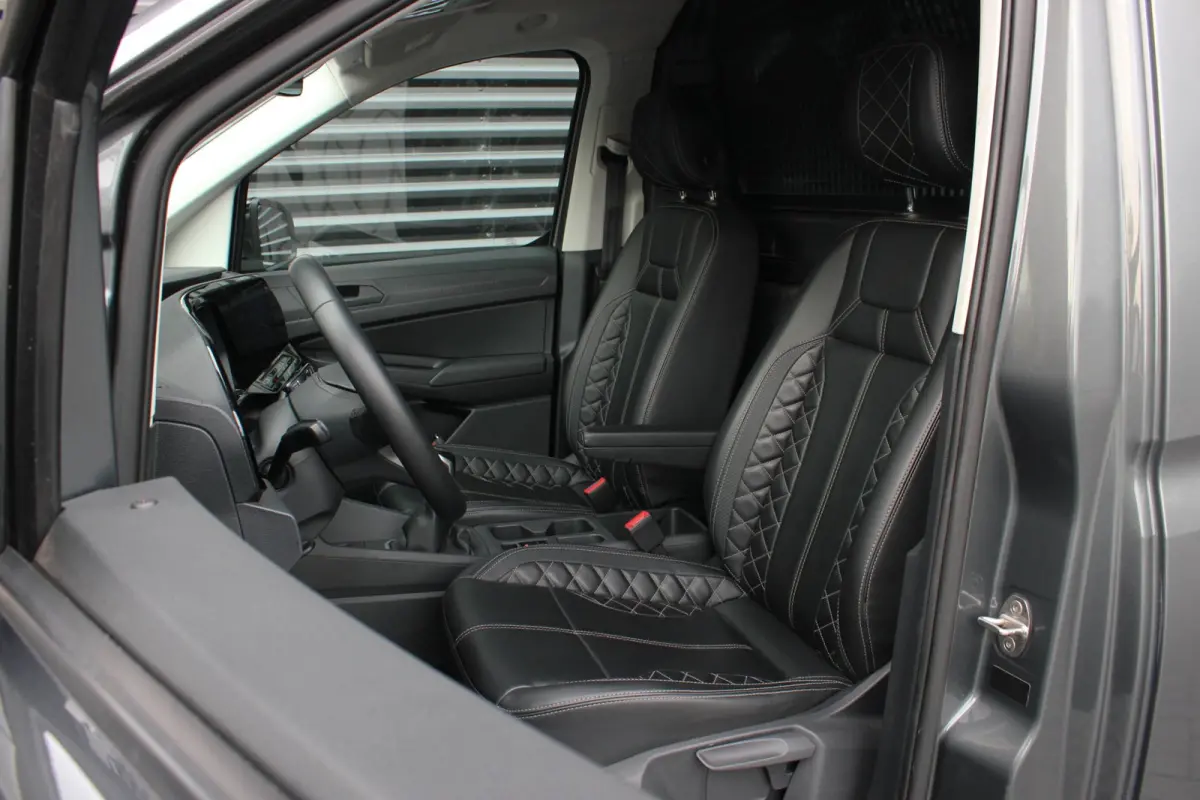 2.0 TDI JB-Edition 199PK / FULL OPTIONS / ACC / APPLE CARPLAY / ACTICE DISPLAY / FRONTLIP / SPOILER / 63DKM