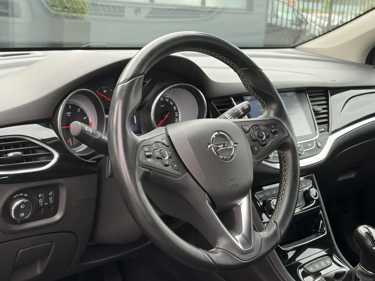 1.4 Innovation ✓2e Eigenaar✓Carplay✓Navi✓150pk✓Keyless✓6 Bak✓Halfleder✓Rijstrooksensor✓Pdc V+A✓Clima✓Cruise✓Lm velgen✓Bj 12-2016✓N.A.P✓Apk tot 09-2027