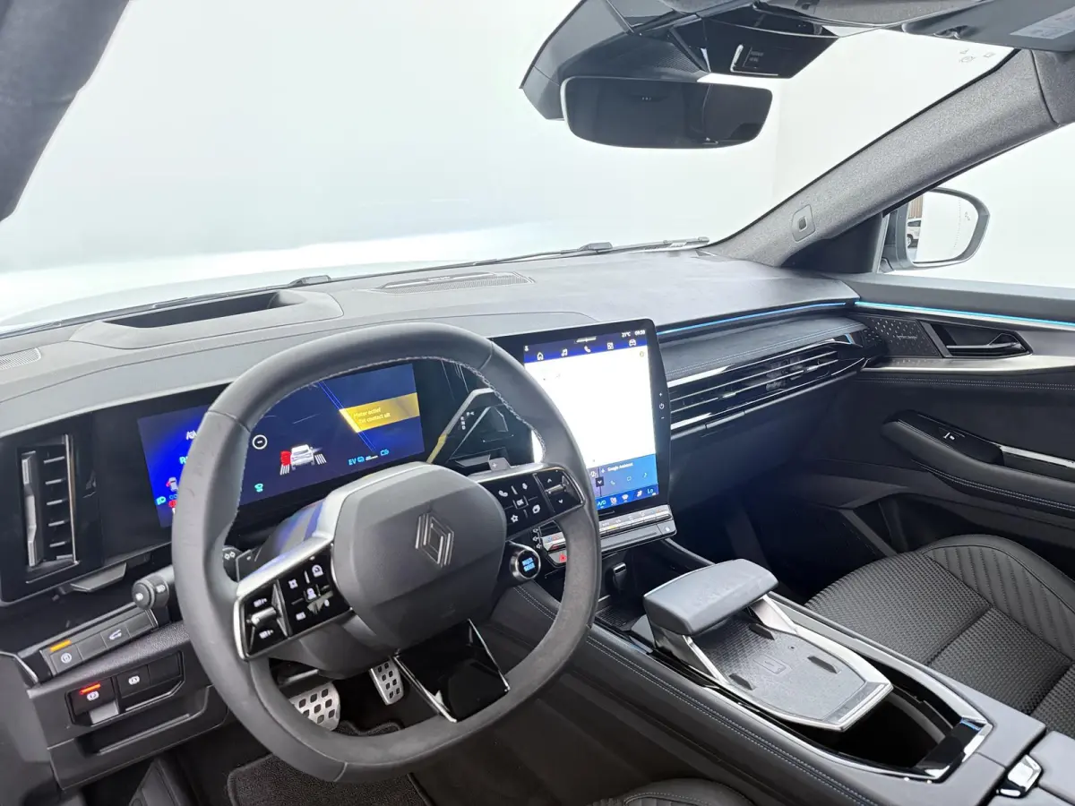 iconic esprit Alpine full hybrid E-Tech 200 | Panoramadak | Head-up Display | 360 Camera |