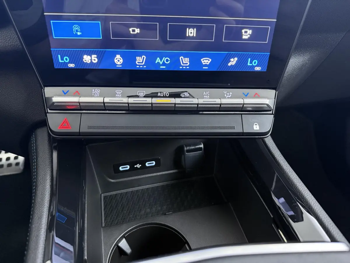iconic esprit Alpine full hybrid E-Tech 200 | Panoramadak | Head-up Display | 360 Camera |