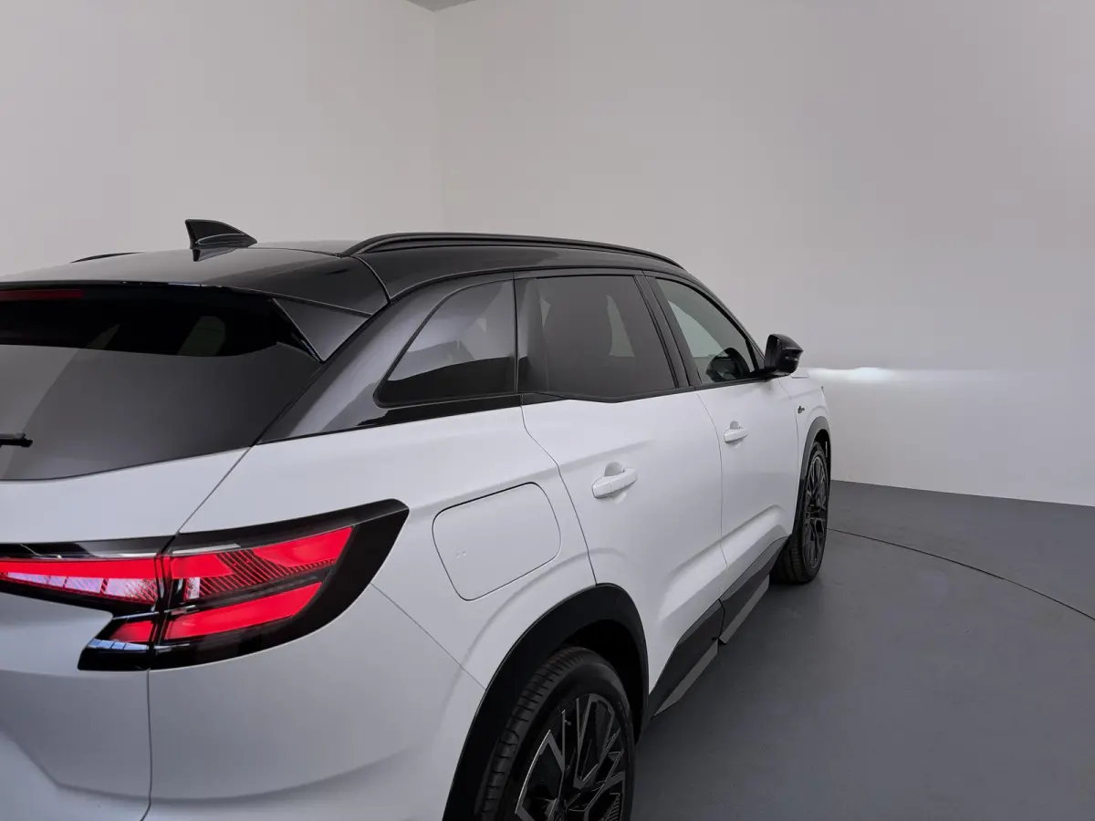 iconic esprit Alpine full hybrid E-Tech 200 | Panoramadak | Head-up Display | 360 Camera |