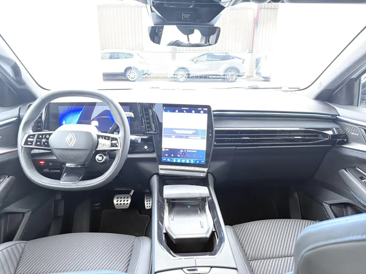 iconic esprit Alpine full hybrid E-Tech 200 | Panoramadak | Head-up Display | 360 Camera |