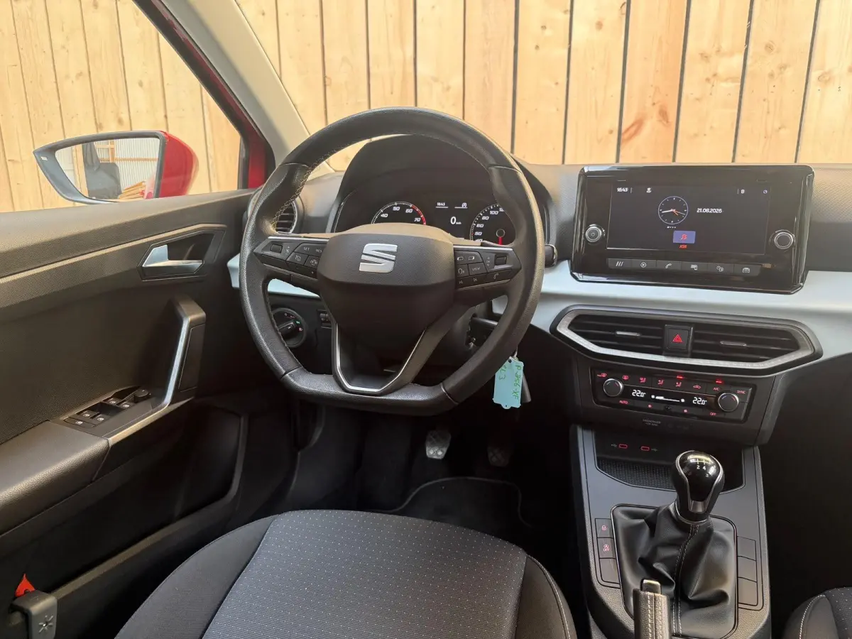 1.0 EcoTSI Style Apple CarPlay/Android Auto | Cruise control | DAB ontvangst | LED koplampen | Lichtmetalen velgen | Rijstrooksensor | Trekhaak