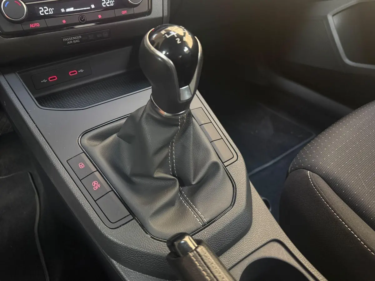 1.0 EcoTSI Style Apple CarPlay/Android Auto | Cruise control | DAB ontvangst | LED koplampen | Lichtmetalen velgen | Rijstrooksensor | Trekhaak