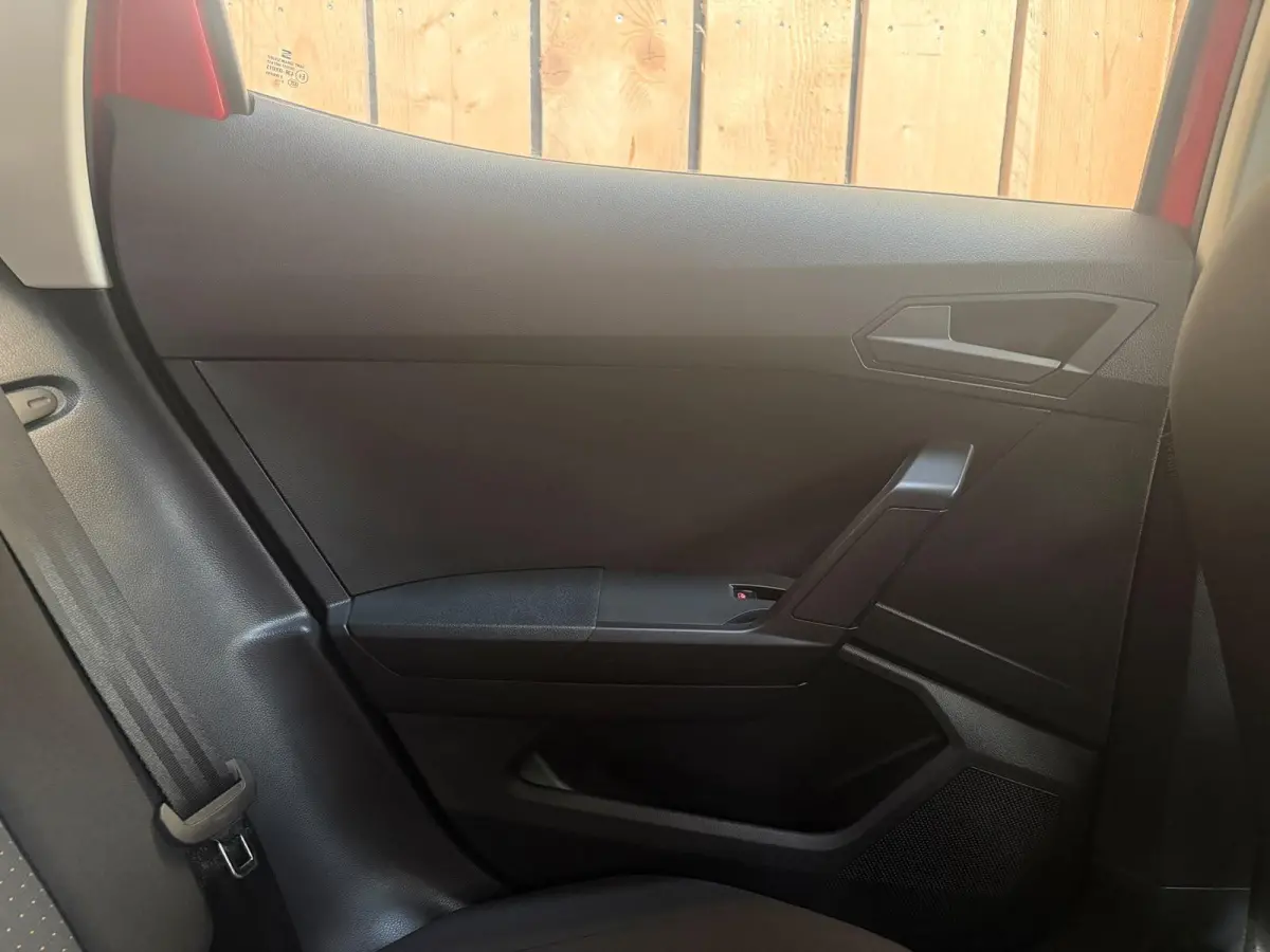 1.0 EcoTSI Style Apple CarPlay/Android Auto | Cruise control | DAB ontvangst | LED koplampen | Lichtmetalen velgen | Rijstrooksensor | Trekhaak