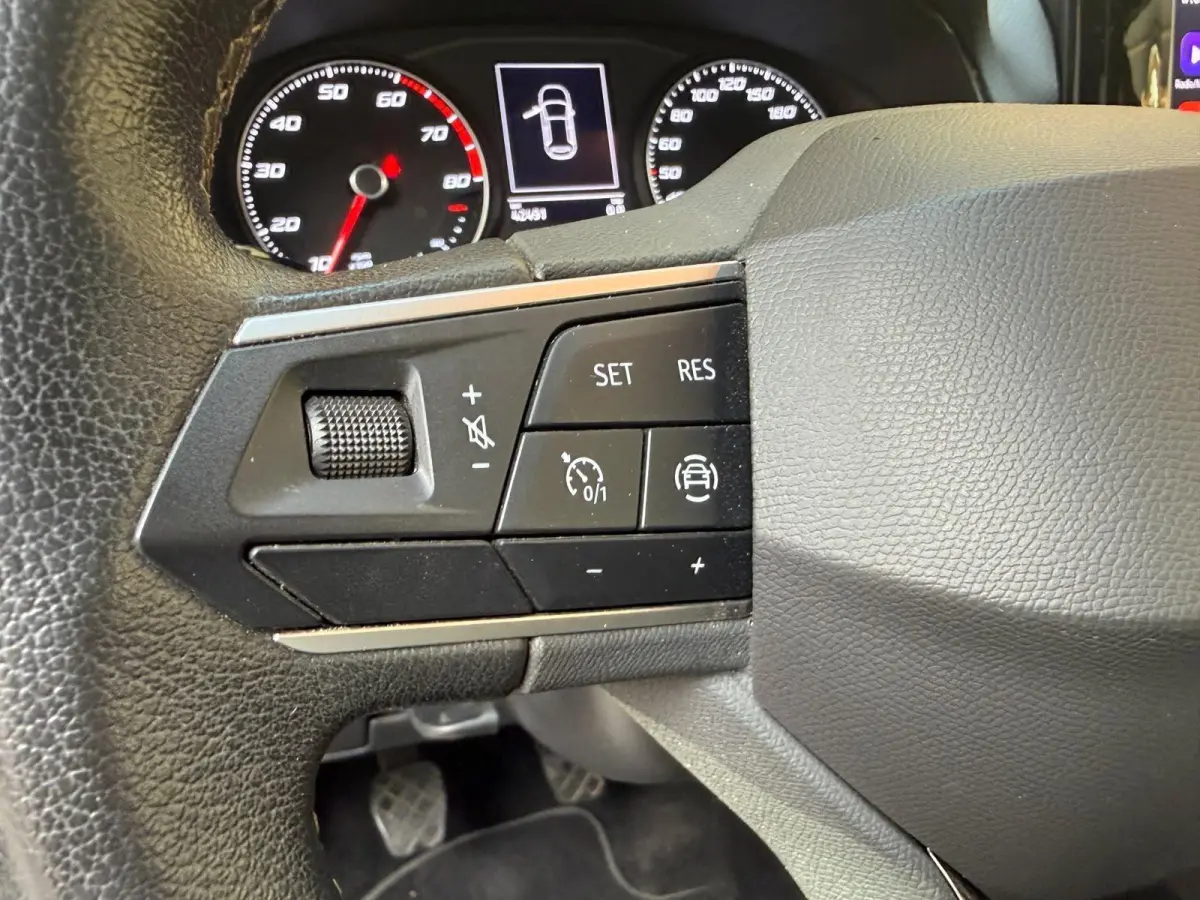 1.0 EcoTSI Style Apple CarPlay/Android Auto | Cruise control | DAB ontvangst | LED koplampen | Lichtmetalen velgen | Rijstrooksensor | Trekhaak