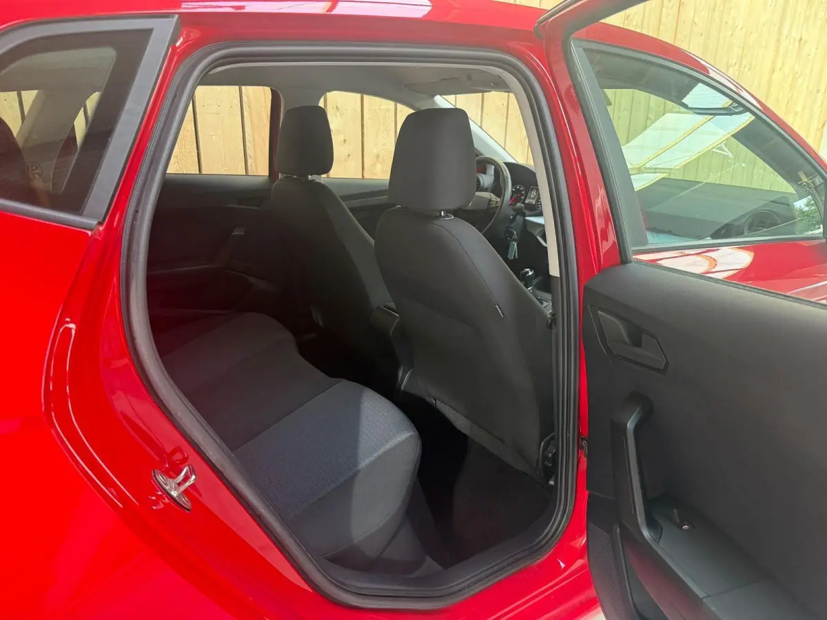1.0 EcoTSI Style Apple CarPlay/Android Auto | Cruise control | DAB ontvangst | LED koplampen | Lichtmetalen velgen | Rijstrooksensor | Trekhaak