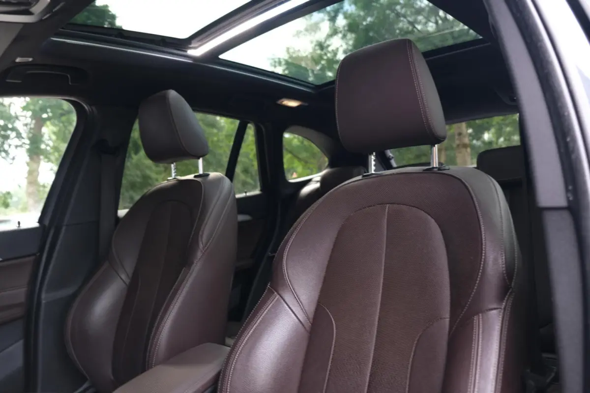 sDrive20i Centennial High Executive|Rijklaar!|M-Sport|Pano|HUD|Camera|Trekhaak|Stoelverwarming