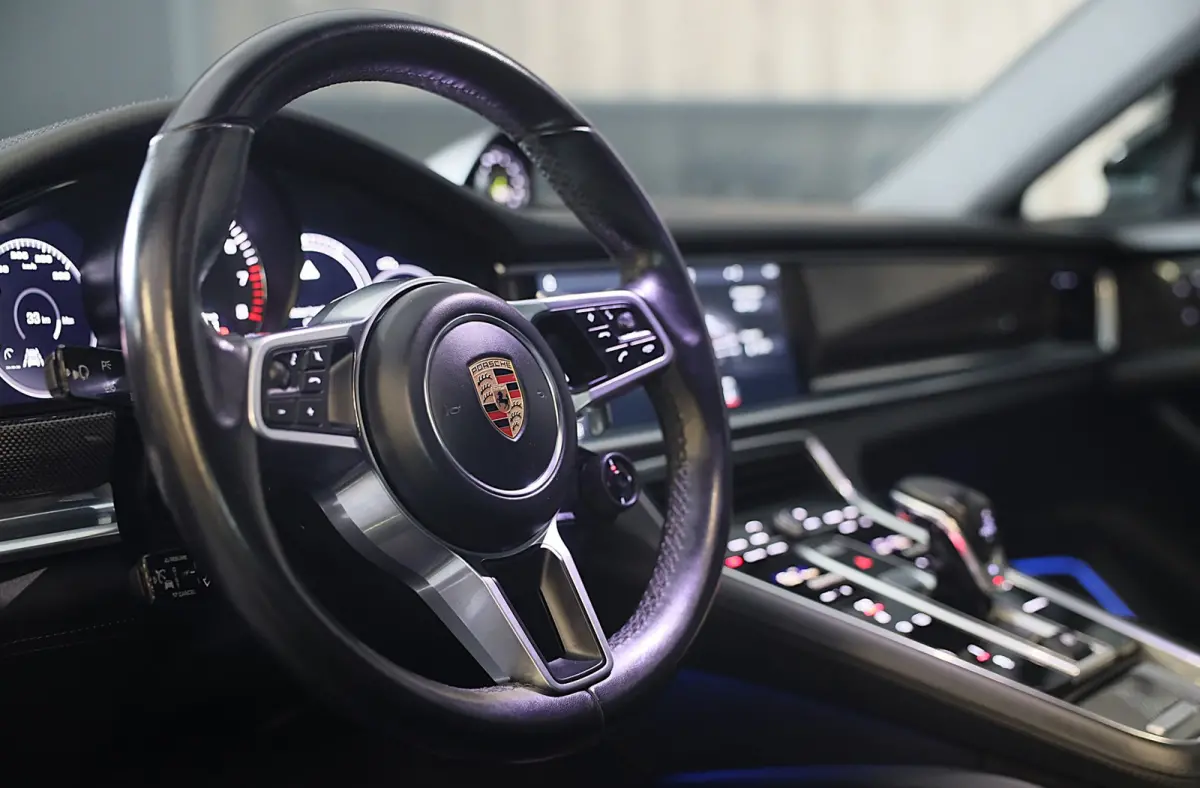 2.9 4 E-Hybrid / Acc / Lane Assist / Leder / Sport Chrono / Leder / Bose / Memory / Carbon / Pano / 21 Inch