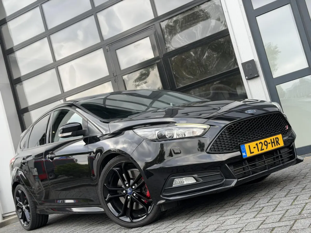 2.0 ST-3 250PK+ / Pano / Camera / Recaro / LEDER