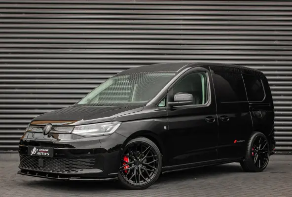2.0 TDI 122PK DSG JB-EDITION / MAXTRON / SIDE- BARS / VERLAAGD / ELEK- PAKKET / PDC / CAMERA / BLACK OPS