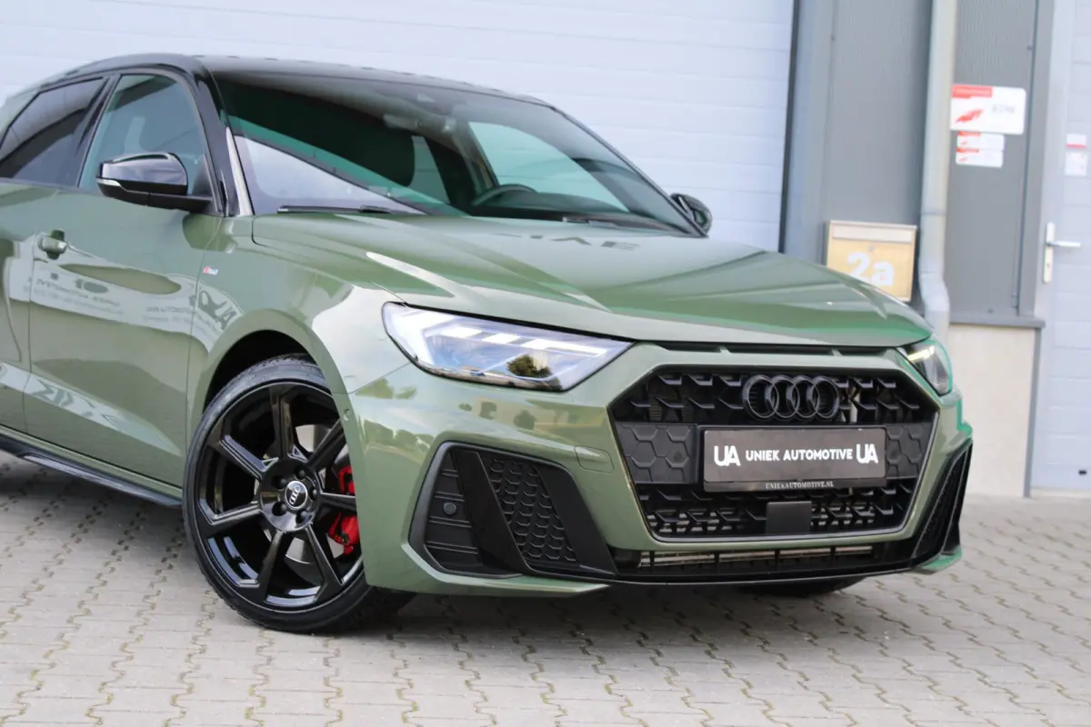 40 TFSI COMPETITION | S LINE | SONOS | CAMERA | BLACK OPTIK | CARPLAY | 18" BLACK ROTOR | HALFLEDER | ZÉÉR DIK!