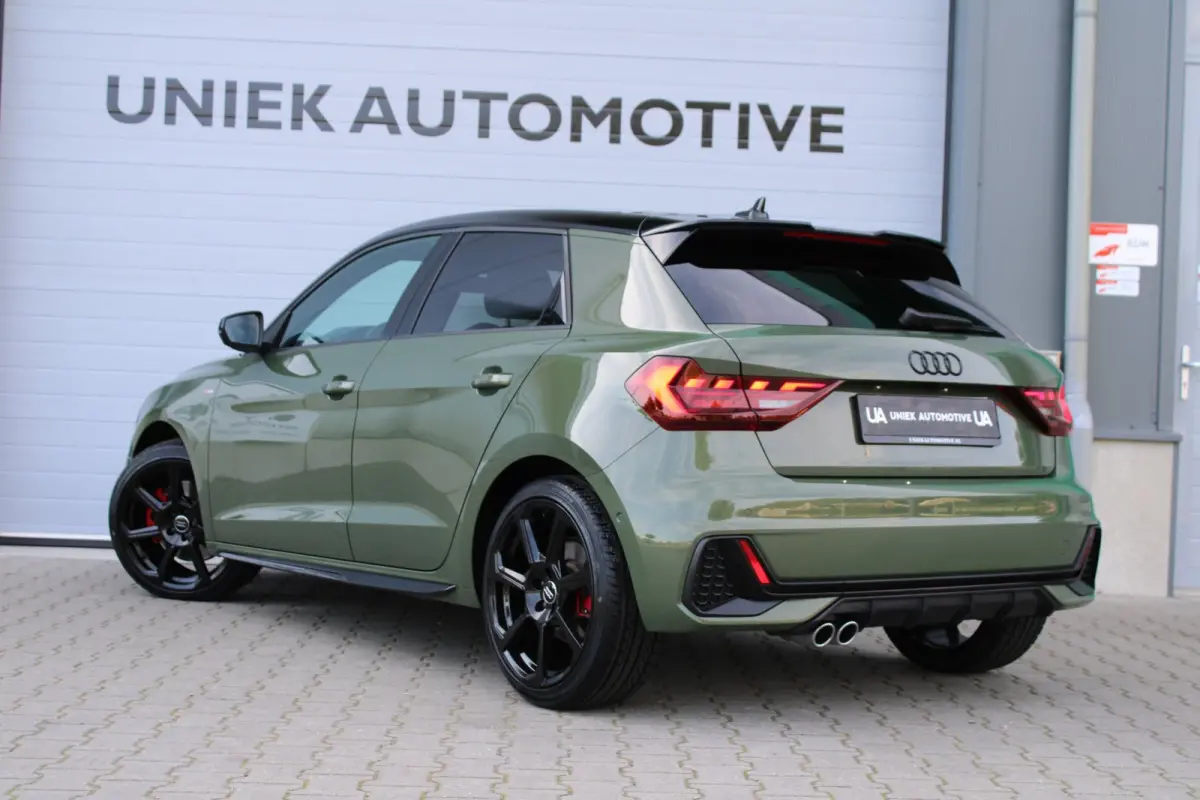 40 TFSI COMPETITION | S LINE | SONOS | CAMERA | BLACK OPTIK | CARPLAY | 18" BLACK ROTOR | HALFLEDER | ZÉÉR DIK!