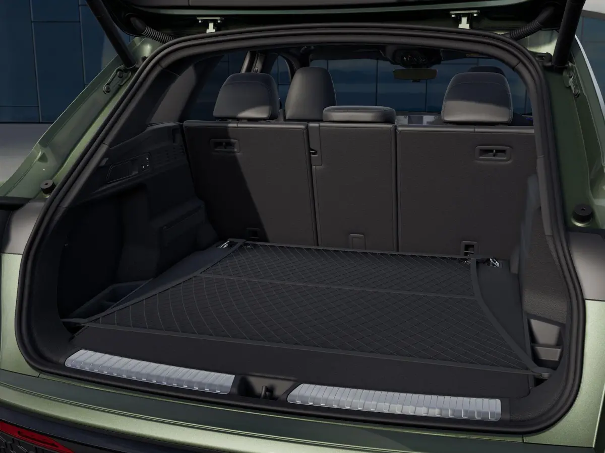 367pk e-hybrid quattro S edition Competition | Panoramadak | Multimedia Scherm Passagier