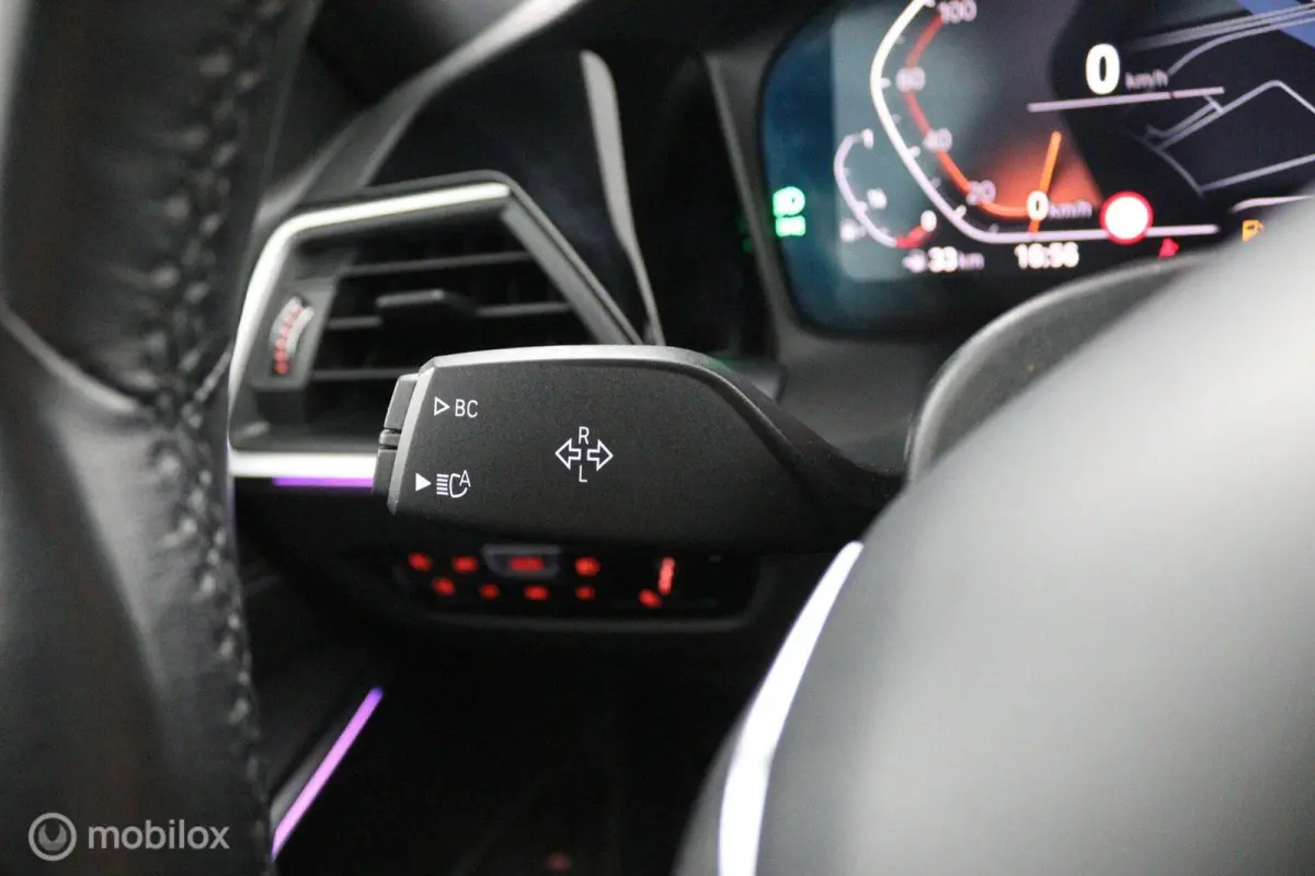 320i Executive