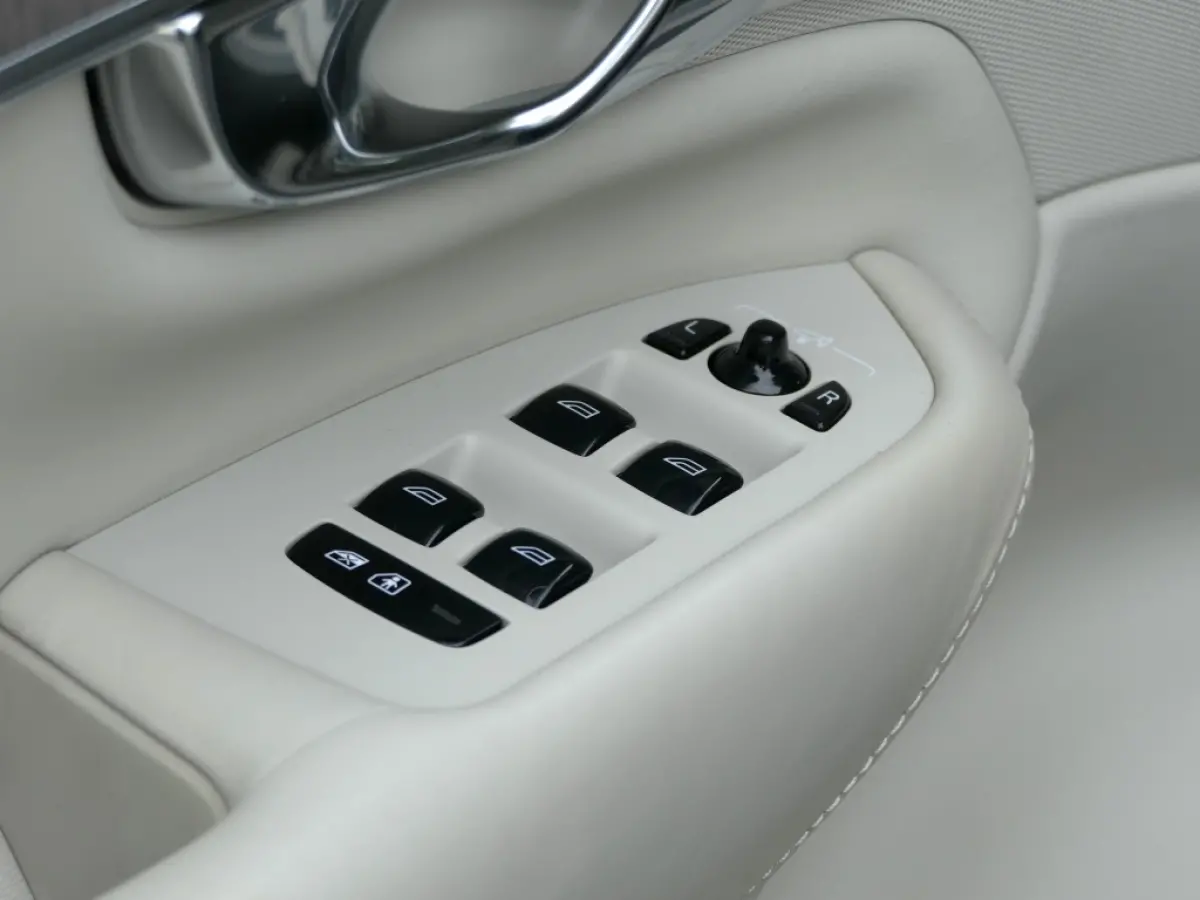 2.0 T8 AWD Inscription 12MND garantie Harman Kardon / Luchtvering / Stoelmassage
