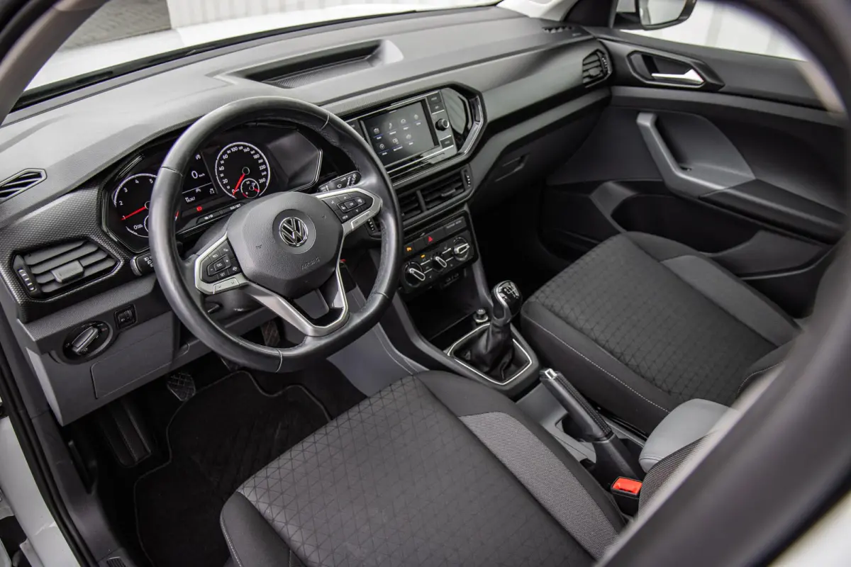 1.0 TSI 95pk Life Business | Stoelverwarming | Adaptive Cruise | Dodehoek detectie | 16'' Lichtmetalen Velgen