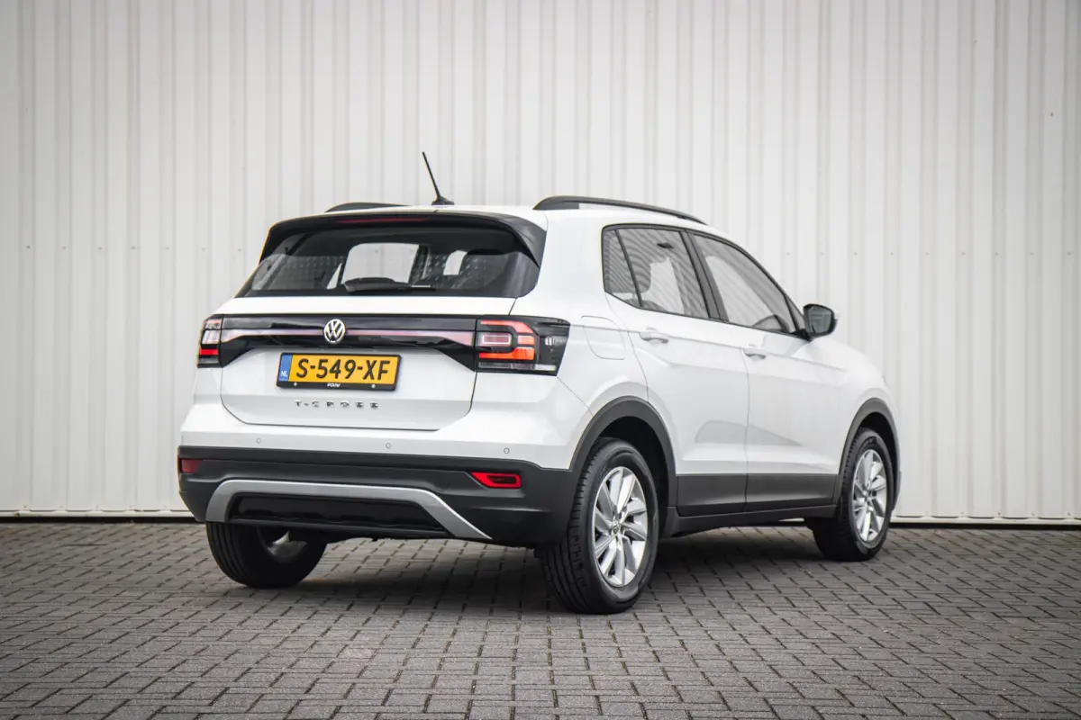 1.0 TSI 95pk Life Business | Stoelverwarming | Adaptive Cruise | Dodehoek detectie | 16'' Lichtmetalen Velgen