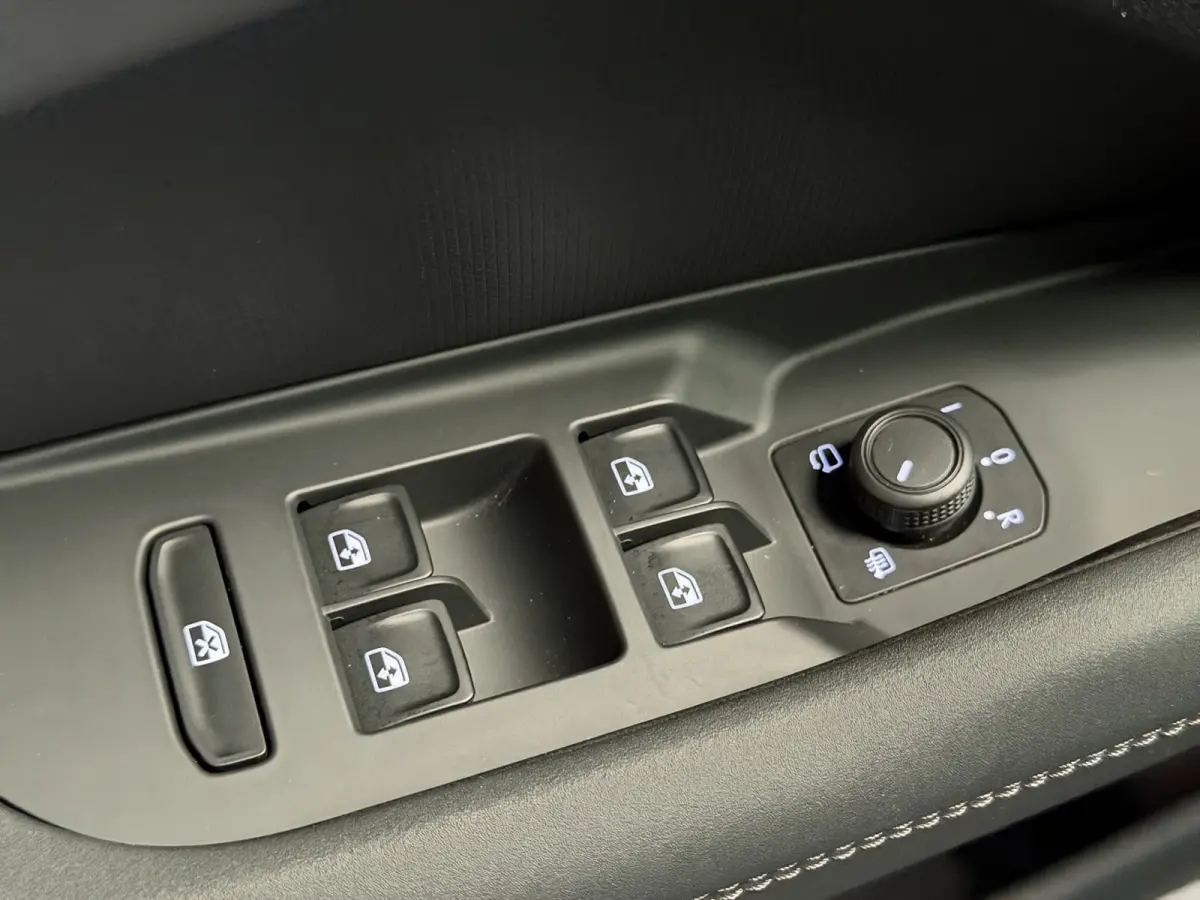 1.5 TSI e-Hybrid Business|Memory|HuD|360|Matrix|El.A.Klep